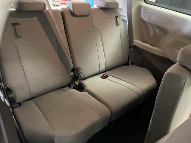 2024 Toyota Sienna LE FWD