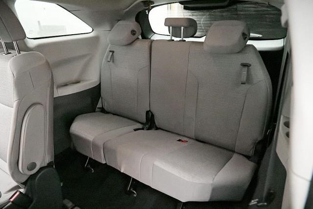 2024 Toyota Sienna LE FWD