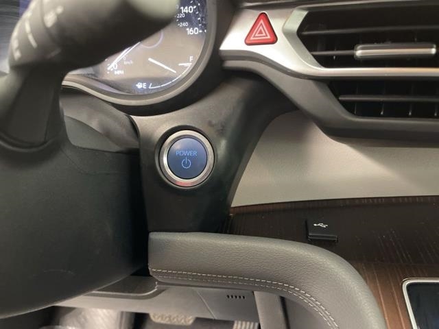 2024 Toyota Sienna LE FWD