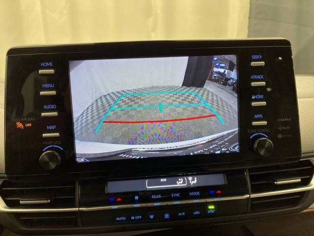 2024 Toyota Sienna LE FWD