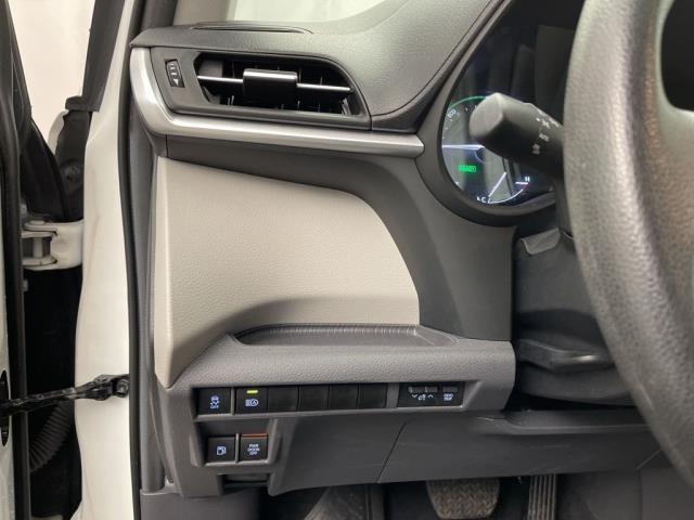 2024 Toyota Sienna LE FWD