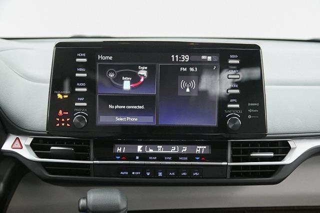 2024 Toyota Sienna LE FWD