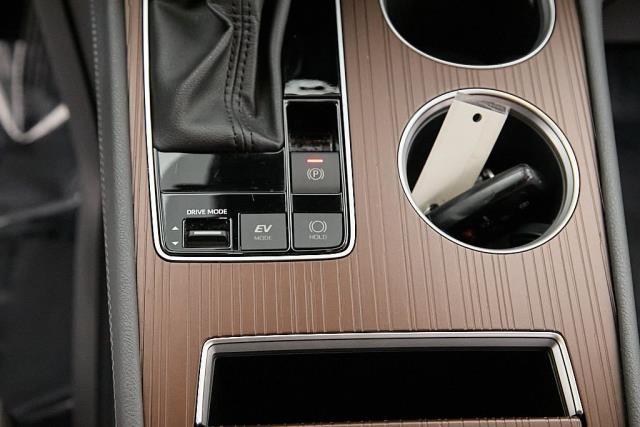 2024 Toyota Sienna LE FWD