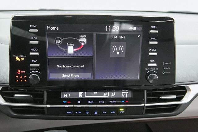 2024 Toyota Sienna LE FWD