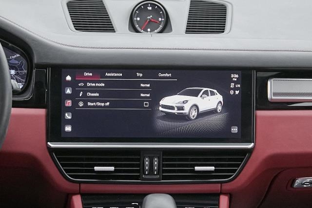 2022 Porsche Cayenne Platinum Edition AWD