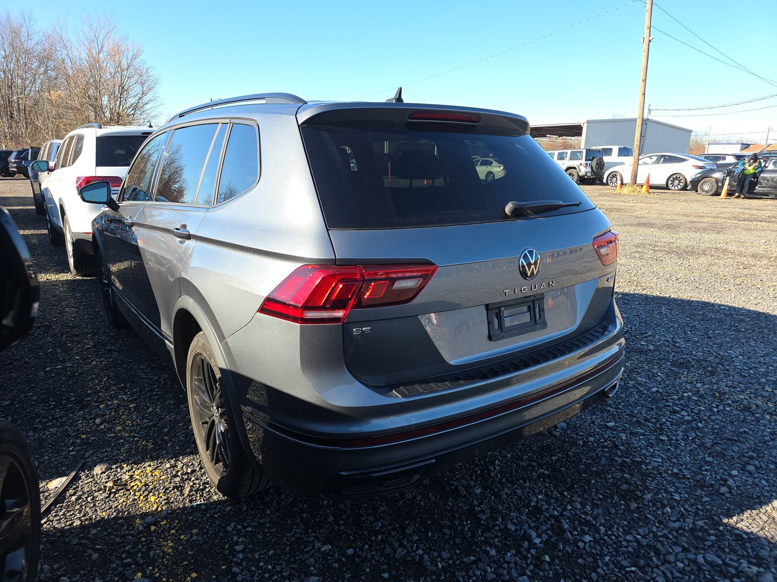 2022 Volkswagen Tiguan 2.0T SE R-Line Black AWD