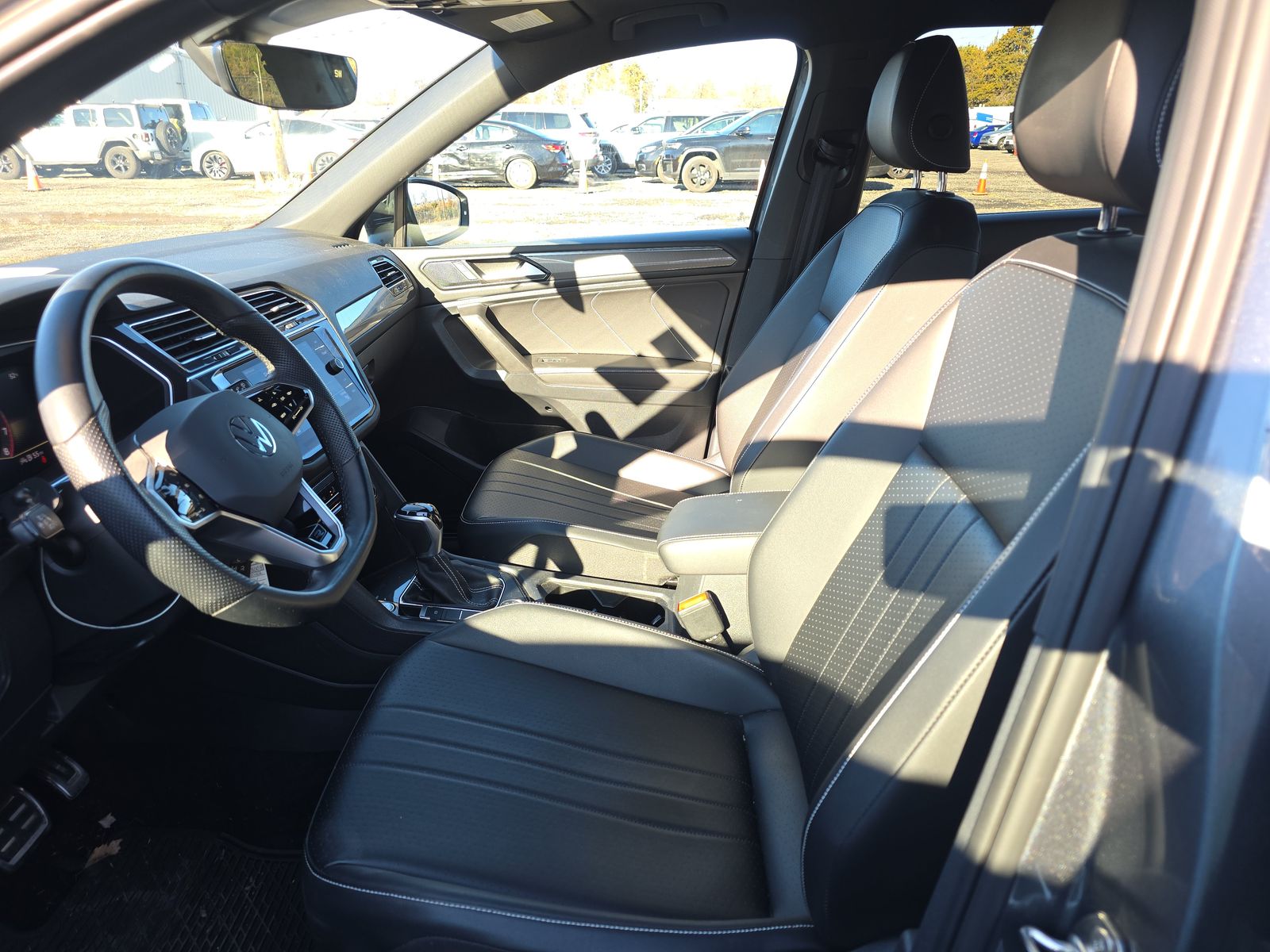 2022 Volkswagen Tiguan 2.0T SE R-Line Black AWD