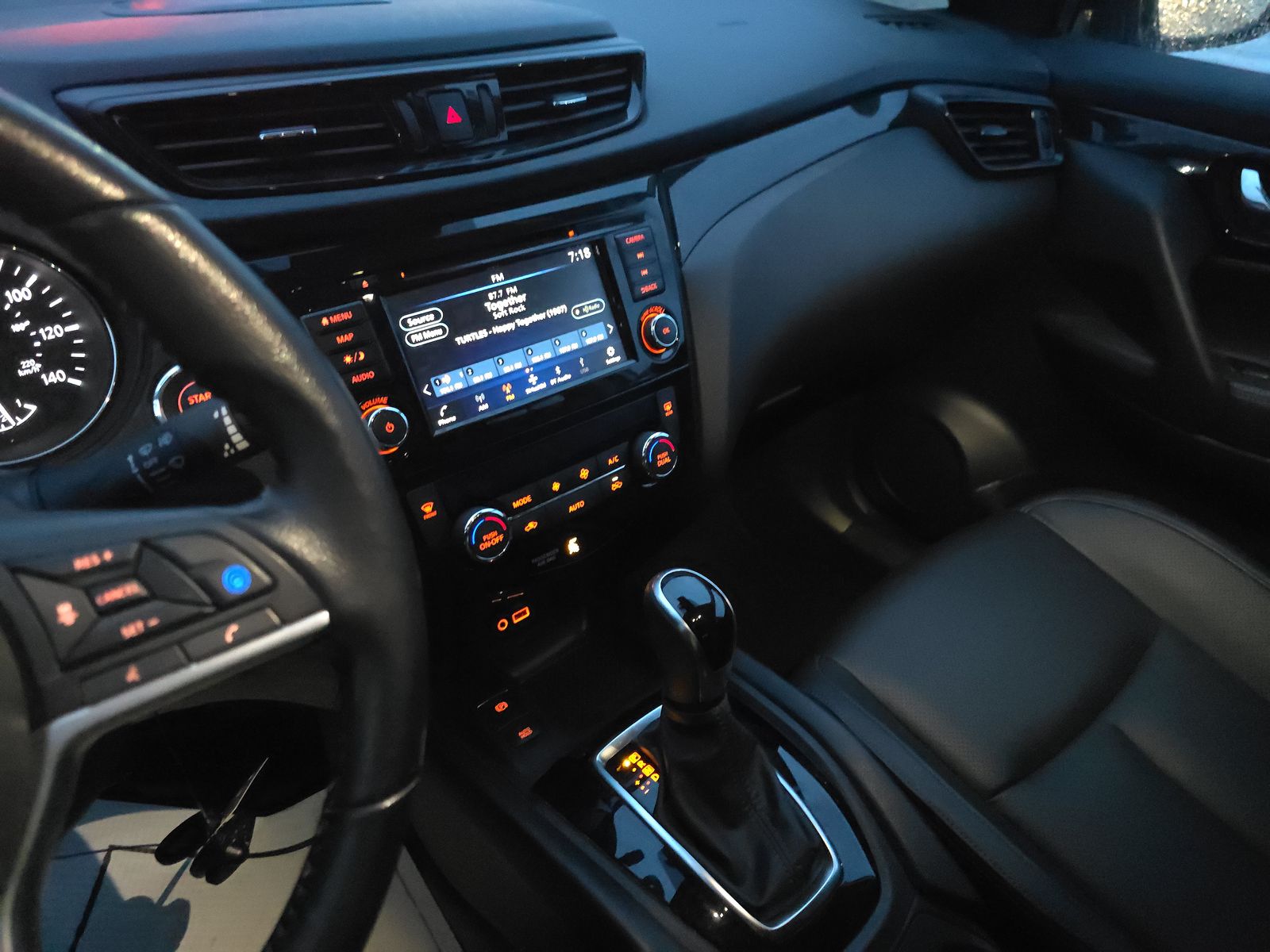 2022 Nissan Rogue Sport SL AWD