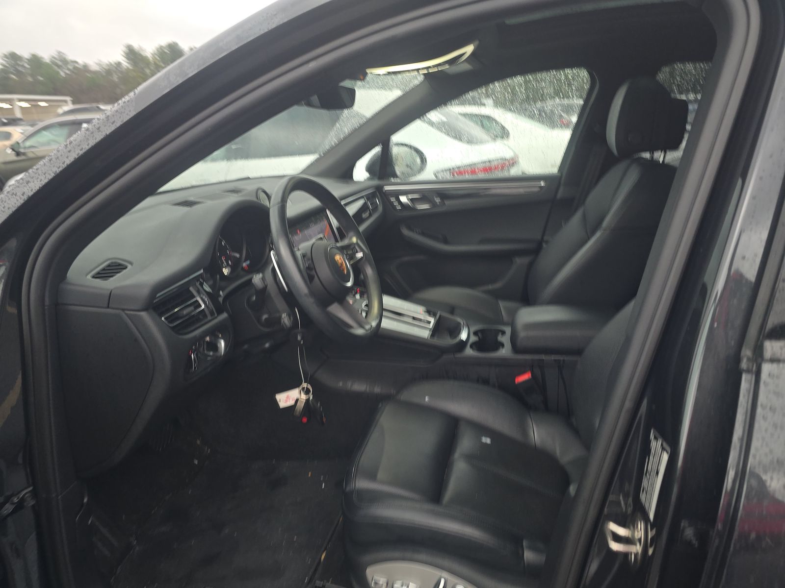 2023 Porsche Macan Base AWD