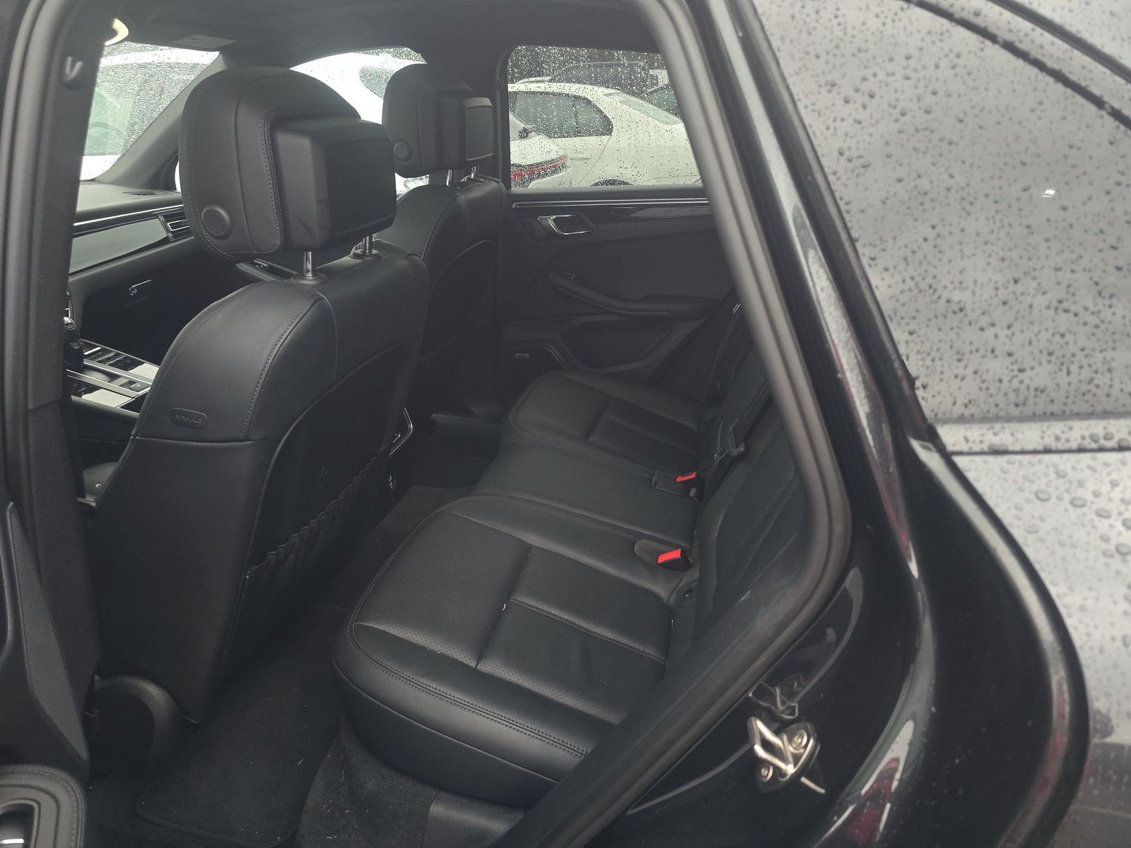 2023 Porsche Macan Base AWD