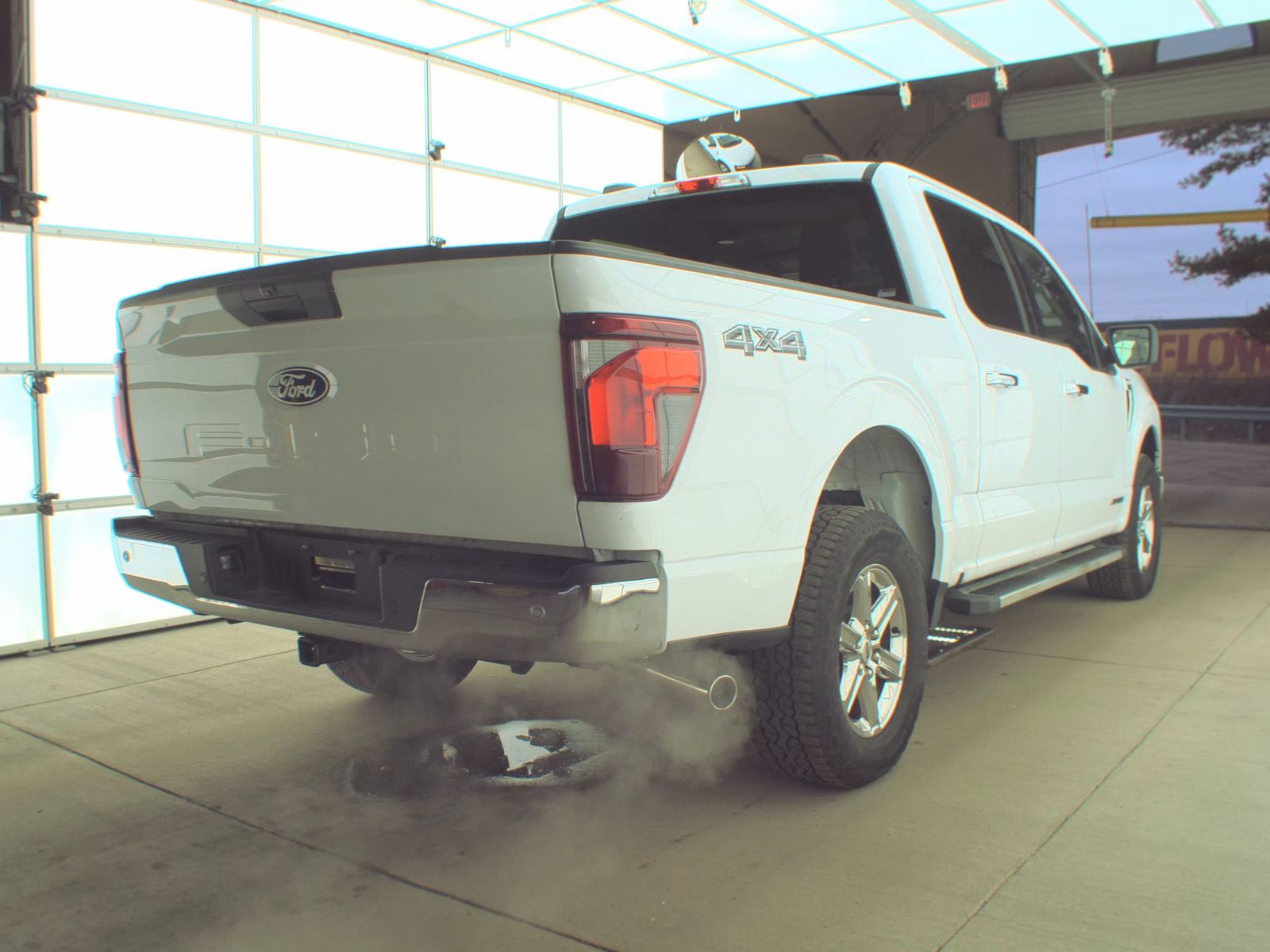 2025 Ford F-150 Hybrid XLT AWD