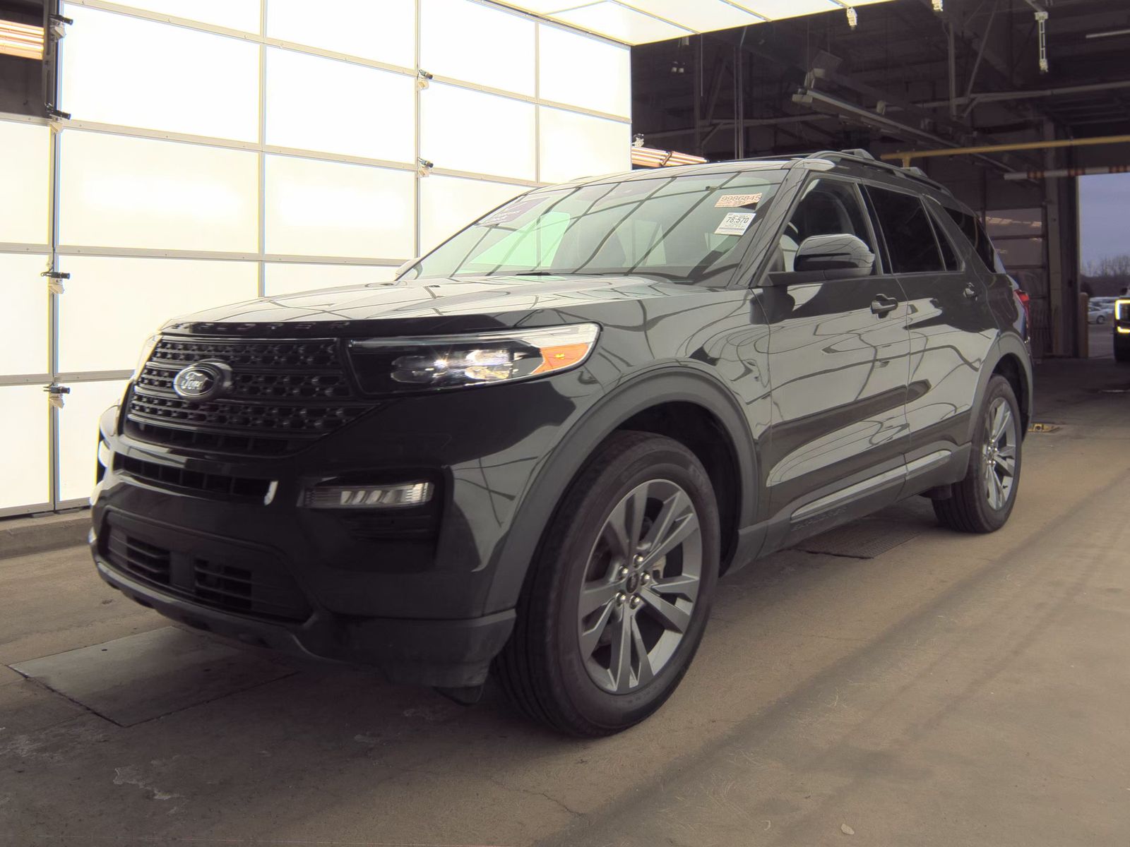 2023 Ford Explorer XLT AWD