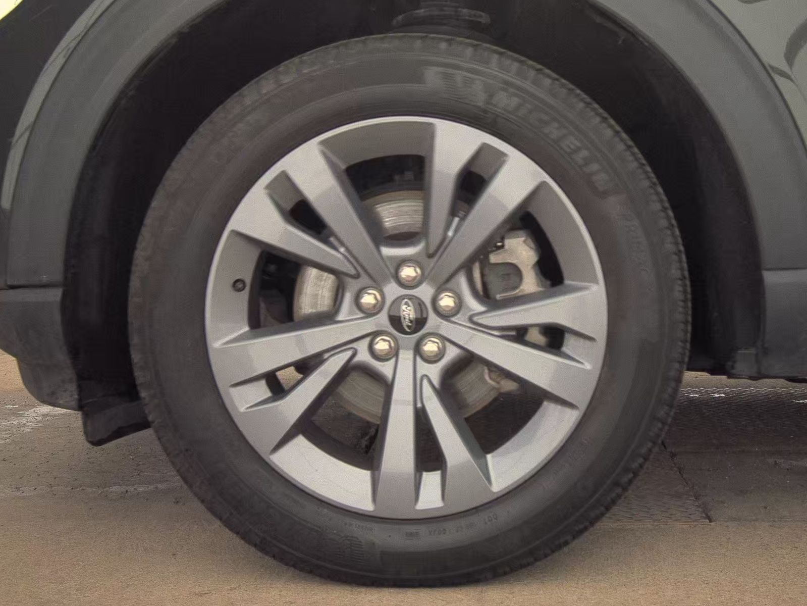 2023 Ford Explorer XLT AWD