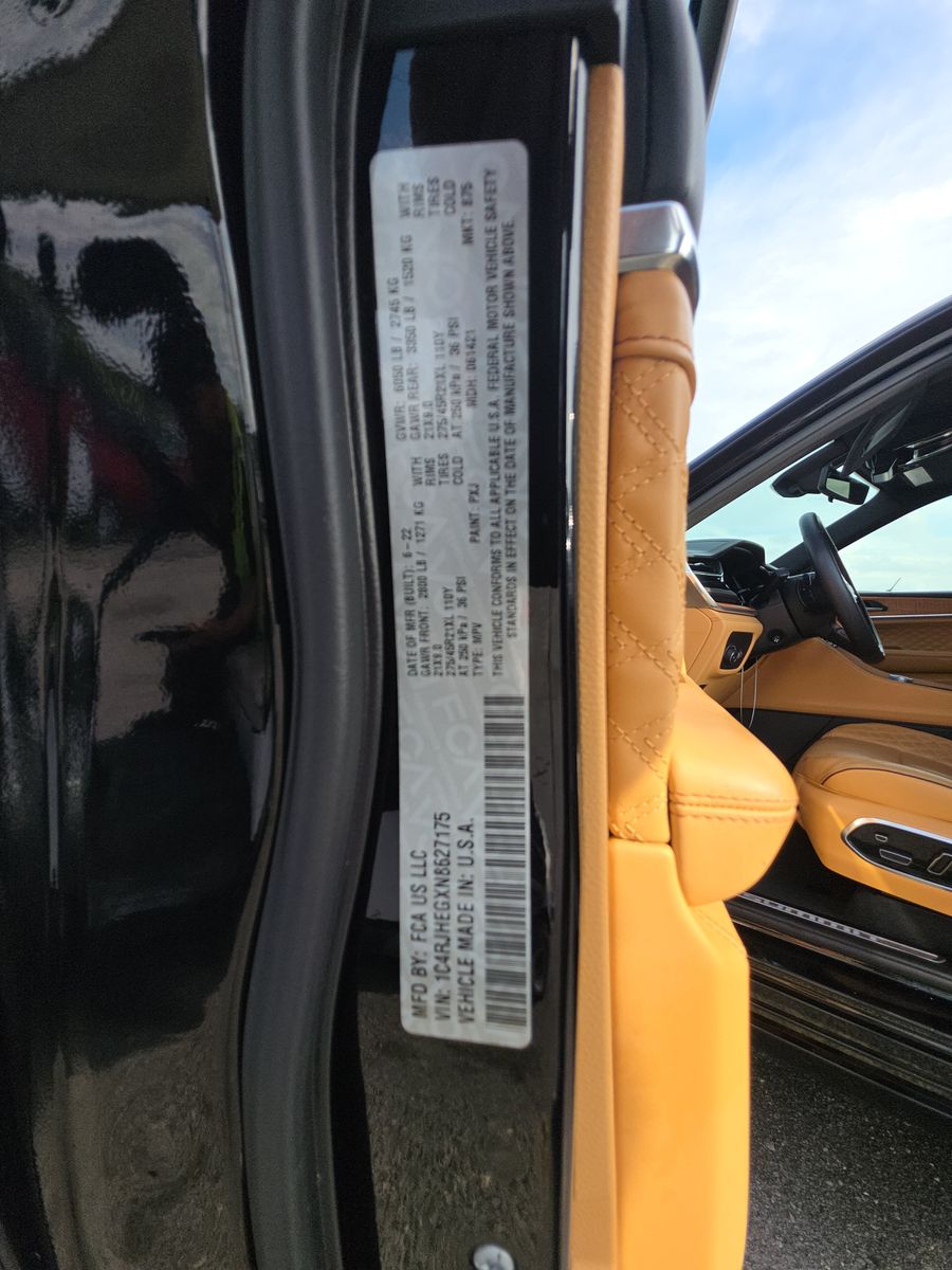 2022 Jeep Grand Cherokee Summit Reserve AWD