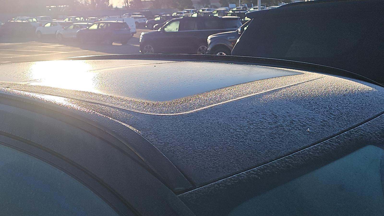 2025 Volvo XC60 B5 Plus FWD