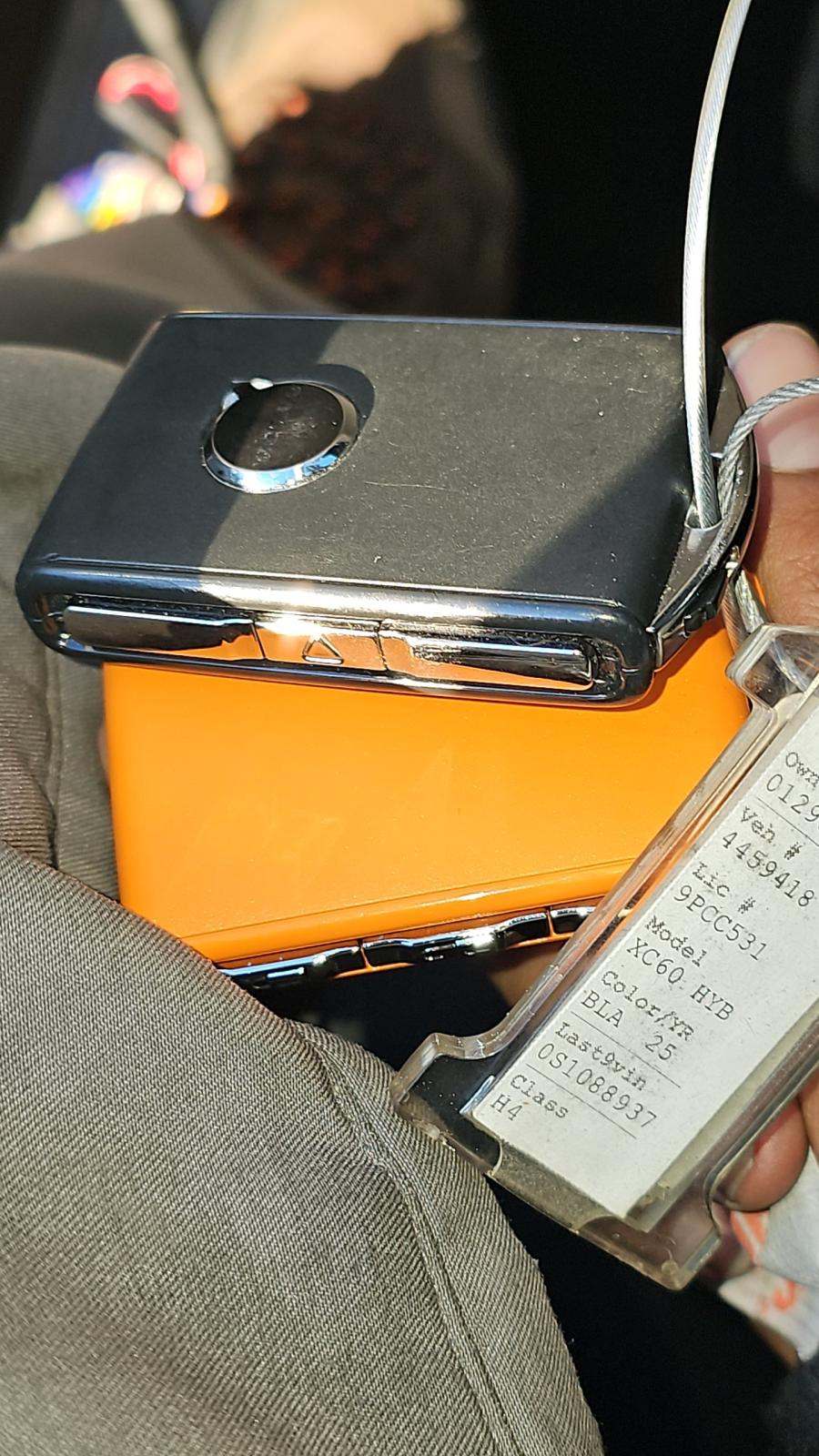 2025 Volvo XC60 B5 Plus FWD