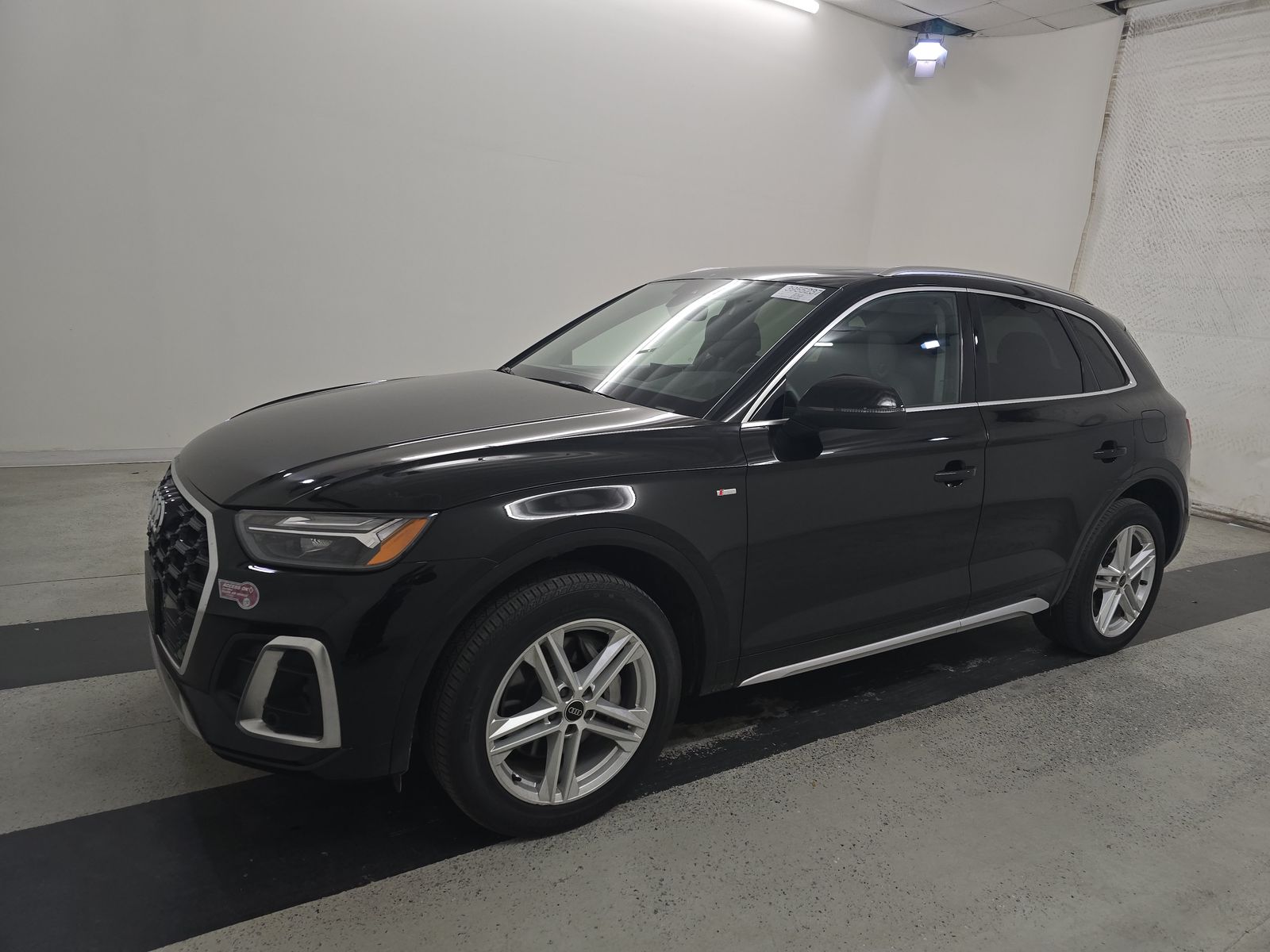 2023 Audi Q5 e Plug-In Hybrid S line Premium Plus AWD