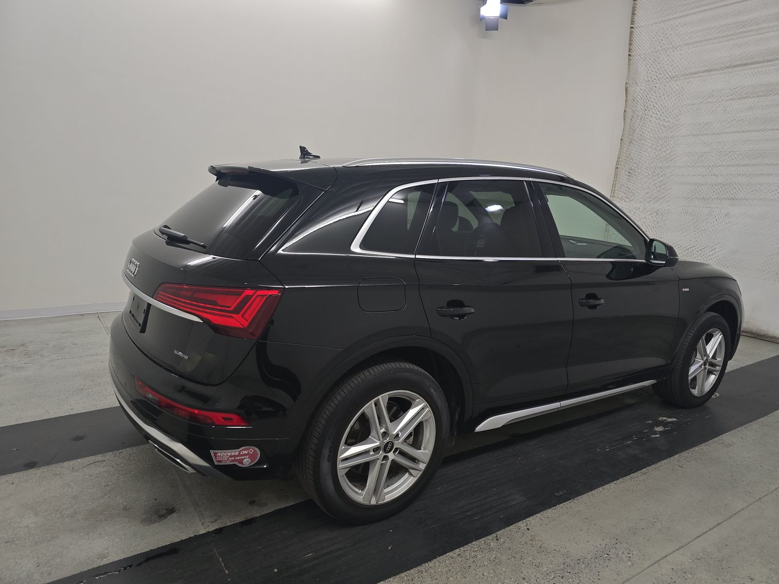 2023 Audi Q5 e Plug-In Hybrid S line Premium Plus AWD