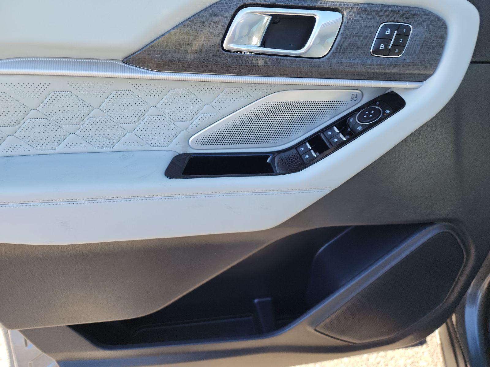 2025 Ford Explorer Platinum AWD