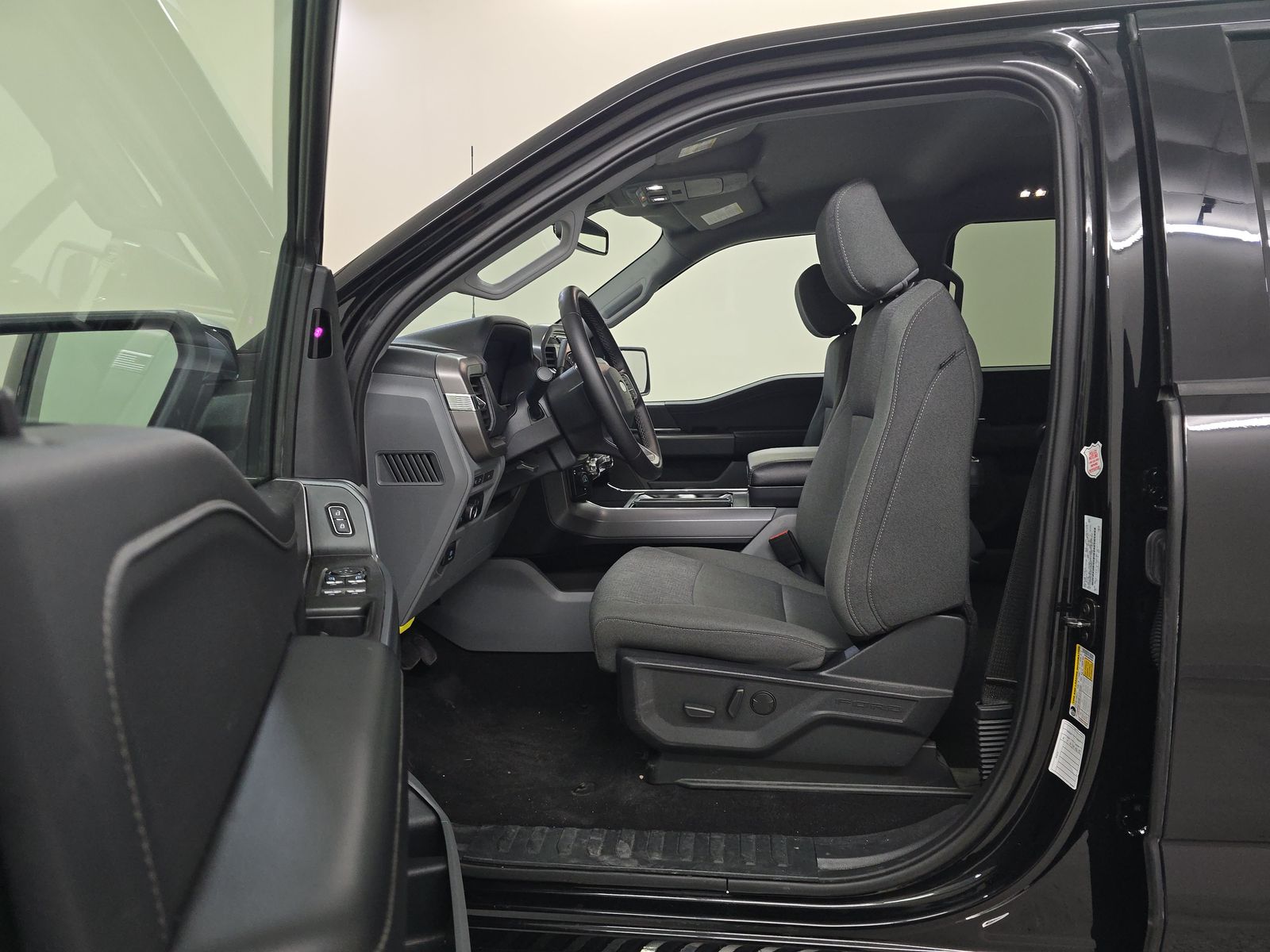 2024 Ford F-150 Hybrid XLT AWD