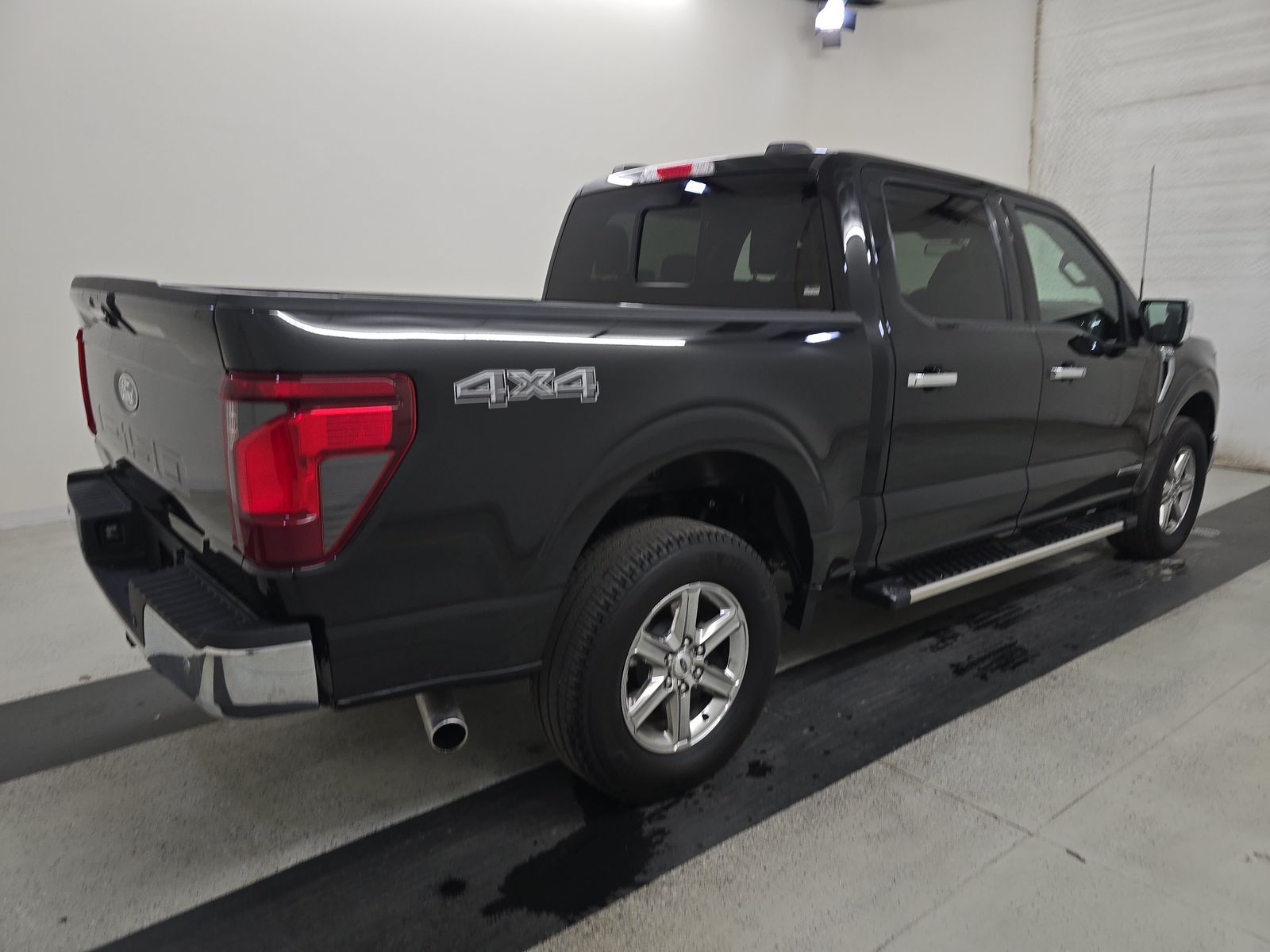 2024 Ford F-150 Hybrid XLT AWD