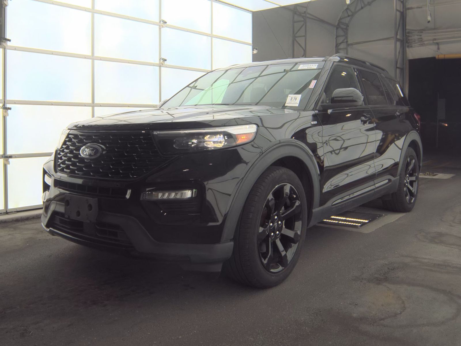 2022 Ford Explorer ST-Line RWD
