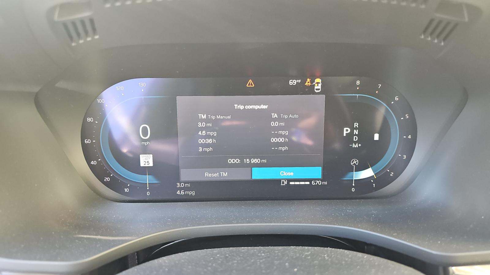 2025 Volvo XC60 B5 Plus AWD