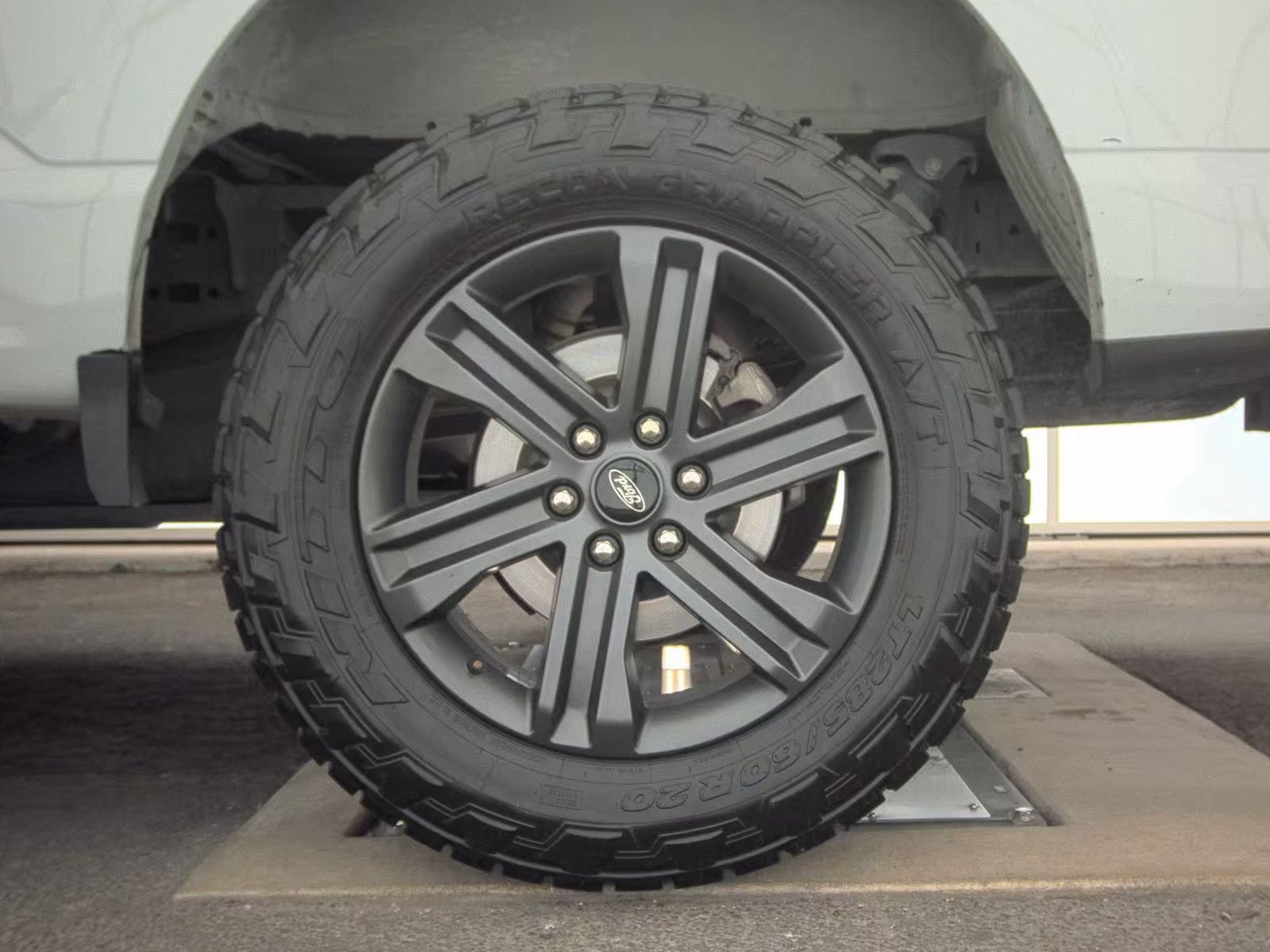 2023 Ford F-150 Lariat AWD