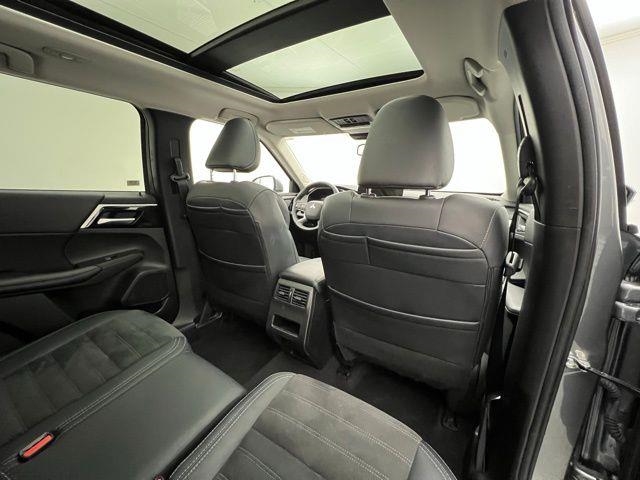 2024 Mitsubishi Outlander SE FWD