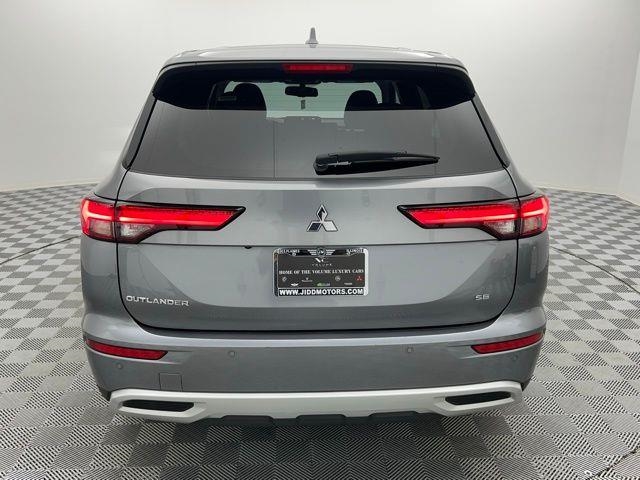 2024 Mitsubishi Outlander SE FWD