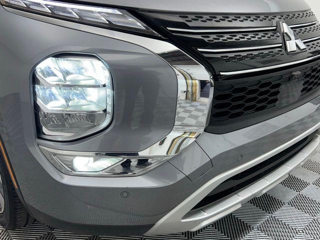 2024 Mitsubishi Outlander SE FWD