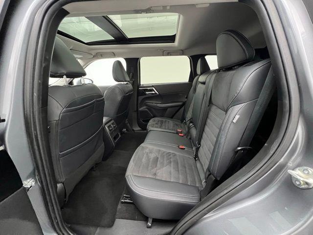 2024 Mitsubishi Outlander SE FWD