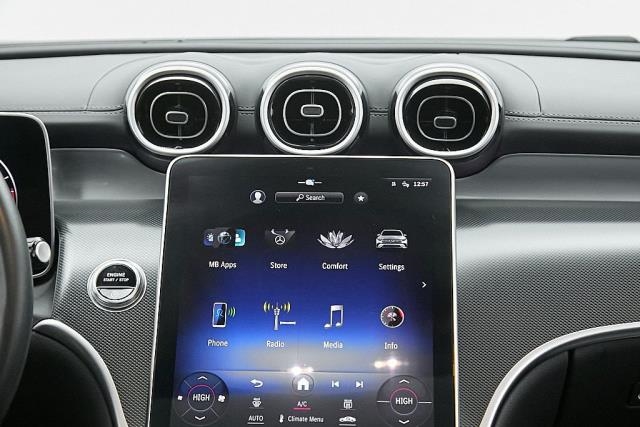 2024 Mercedes-Benz GLC GLC 300 RWD