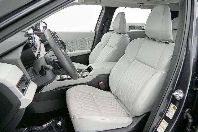 2025 Mitsubishi Outlander SEL FWD