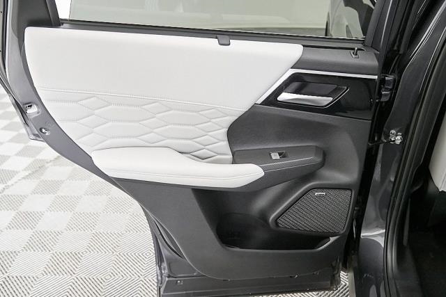 2025 Mitsubishi Outlander SEL FWD