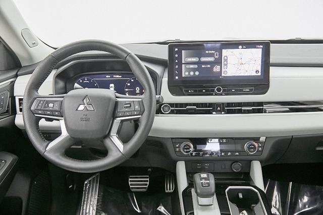 2025 Mitsubishi Outlander SEL FWD