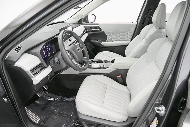 2025 Mitsubishi Outlander SEL FWD