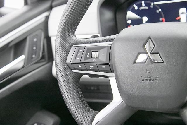 2025 Mitsubishi Outlander SEL FWD