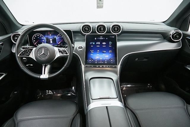2024 Mercedes-Benz GLC GLC 300 AWD