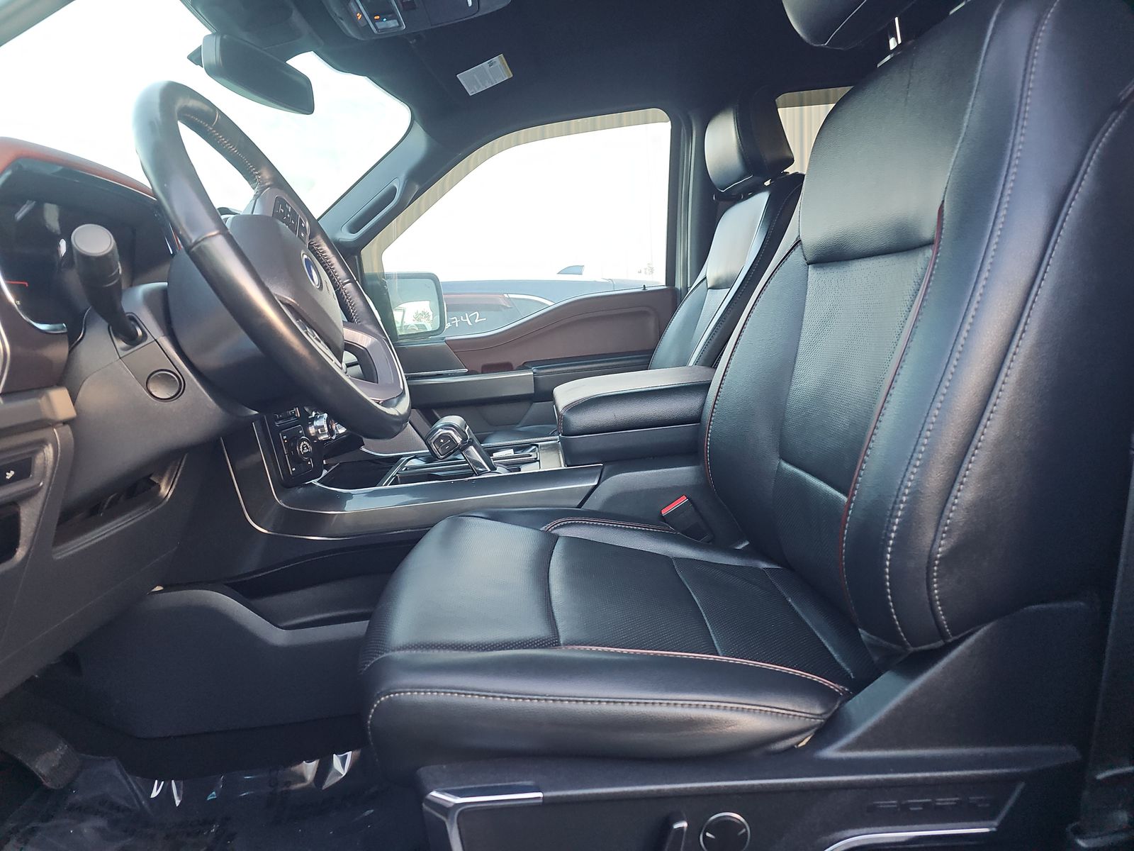 2023 Ford F-150 Lariat AWD