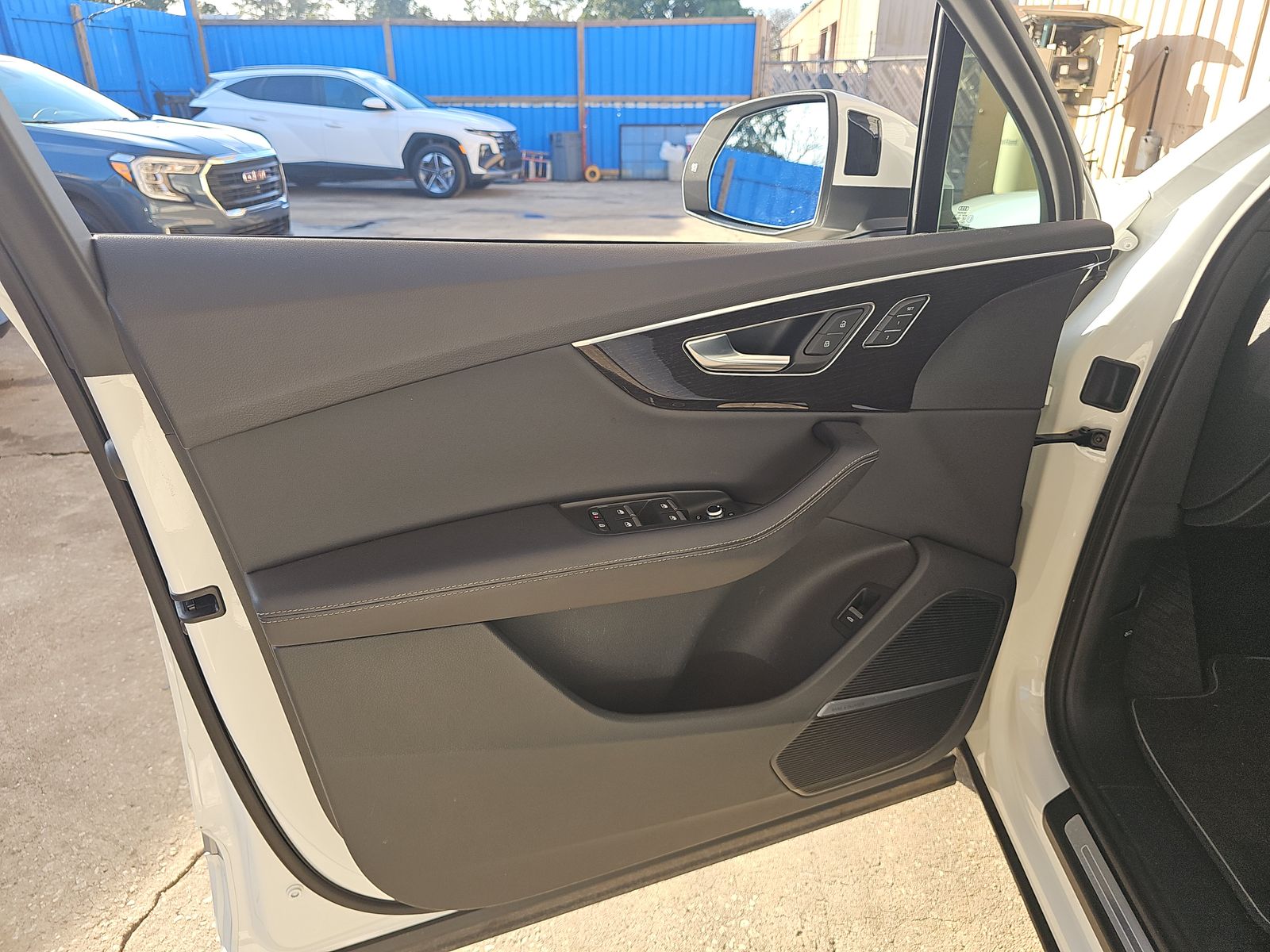 2025 Audi Q7 Premium Plus AWD