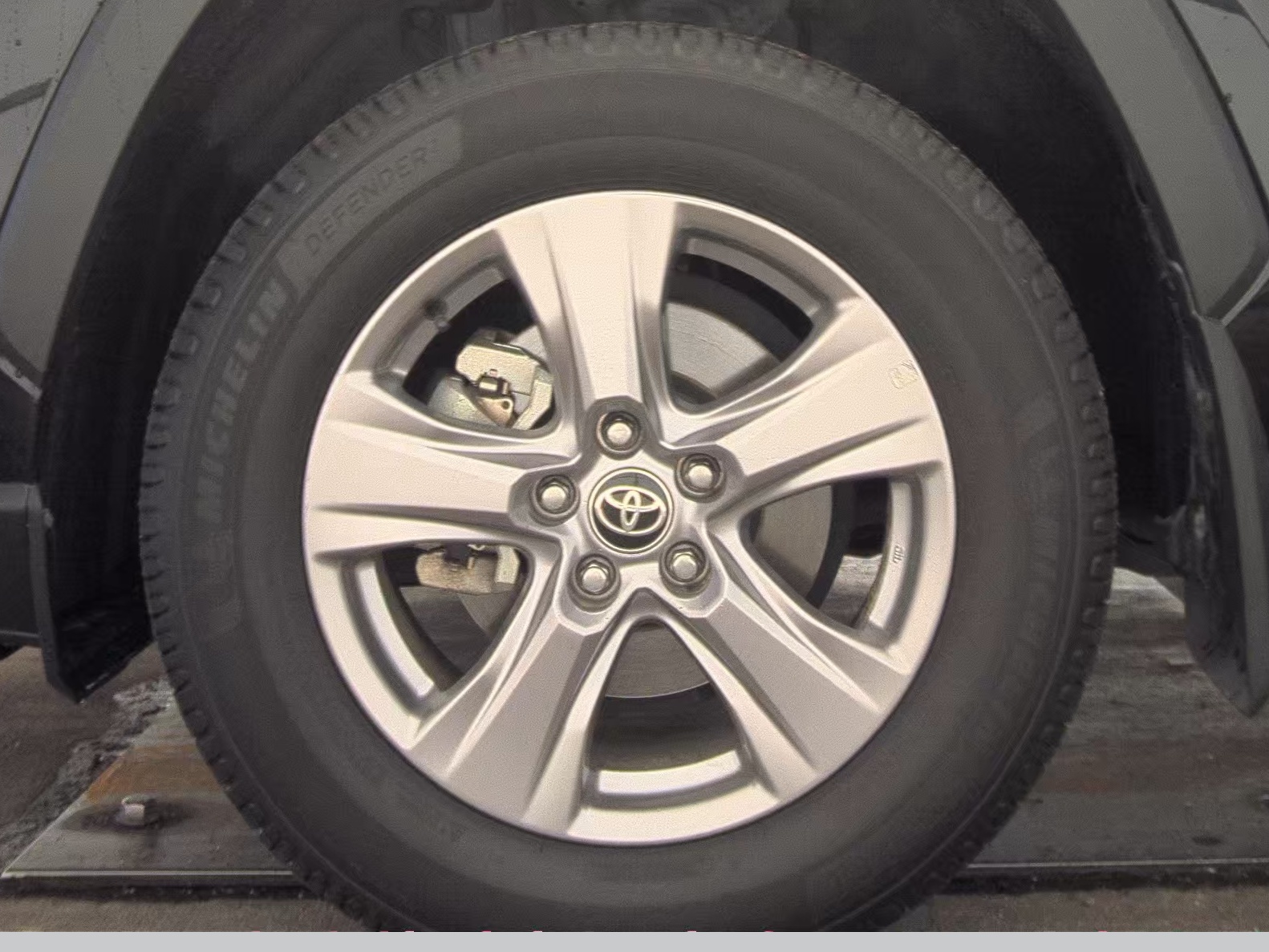 2022 Toyota RAV4 XLE FWD