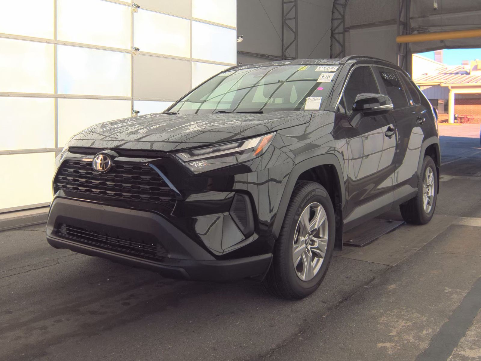 2022 Toyota RAV4 XLE FWD