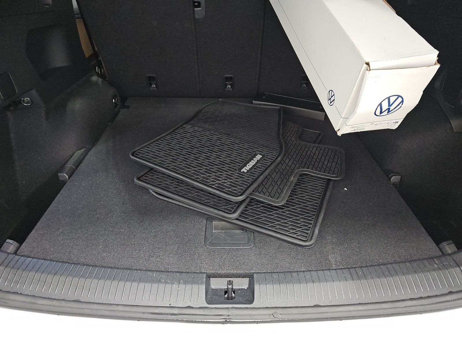 2024 Volkswagen Tiguan 2.0T SE R-Line Black AWD