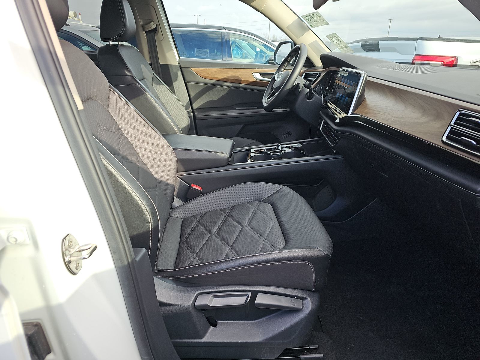 2024 Volkswagen Atlas 2.0T SE AWD