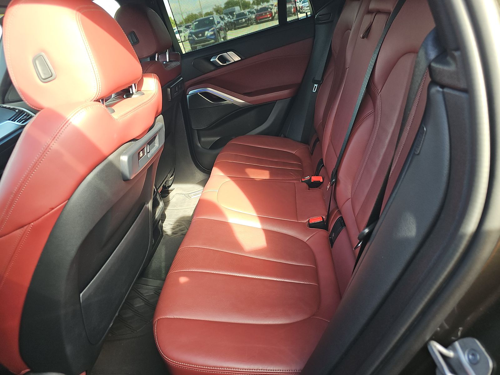 2022 BMW X6 xDrive40i AWD