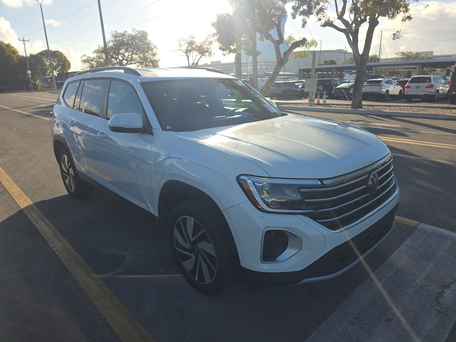 2024 Volkswagen Atlas 2.0T SE FWD