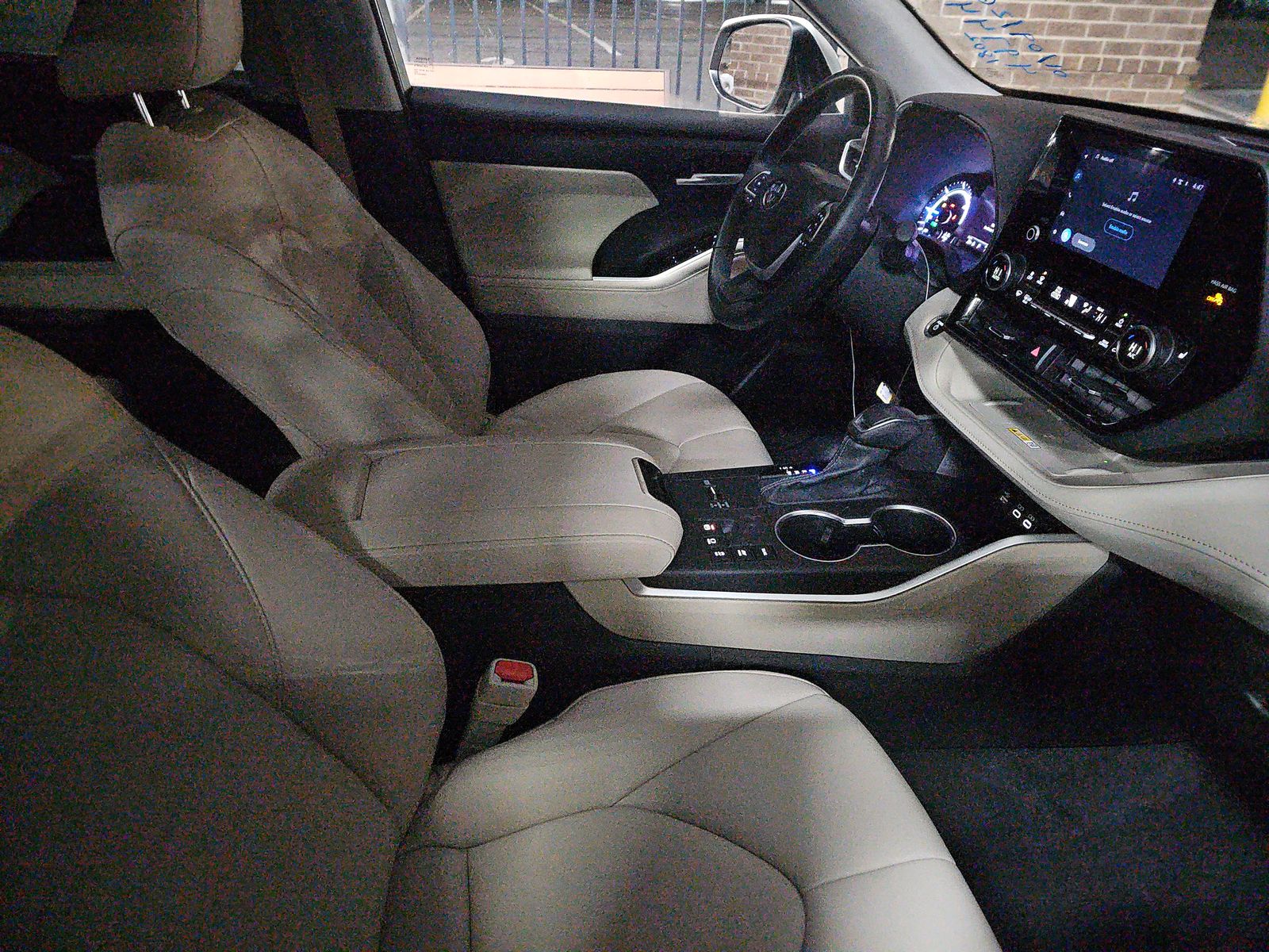 2024 Toyota Highlander Hybrid XLE AWD