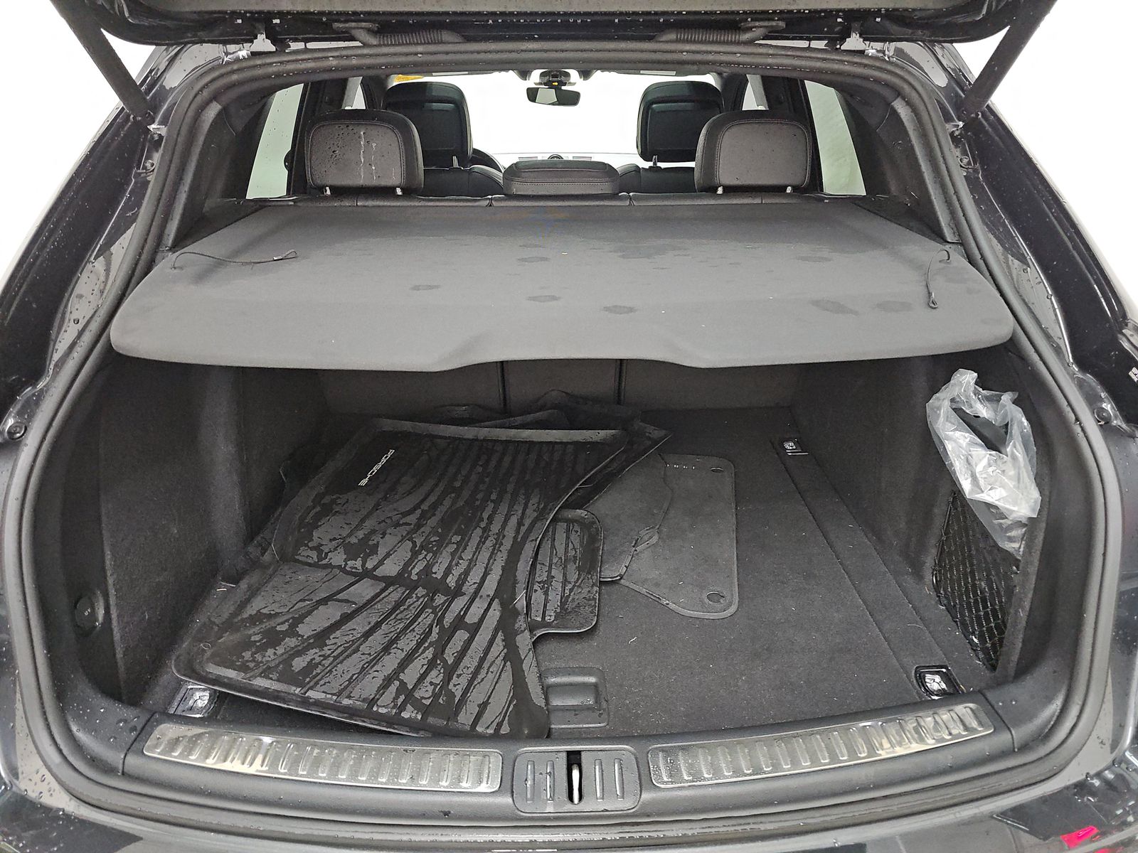 2022 Porsche Macan Base AWD