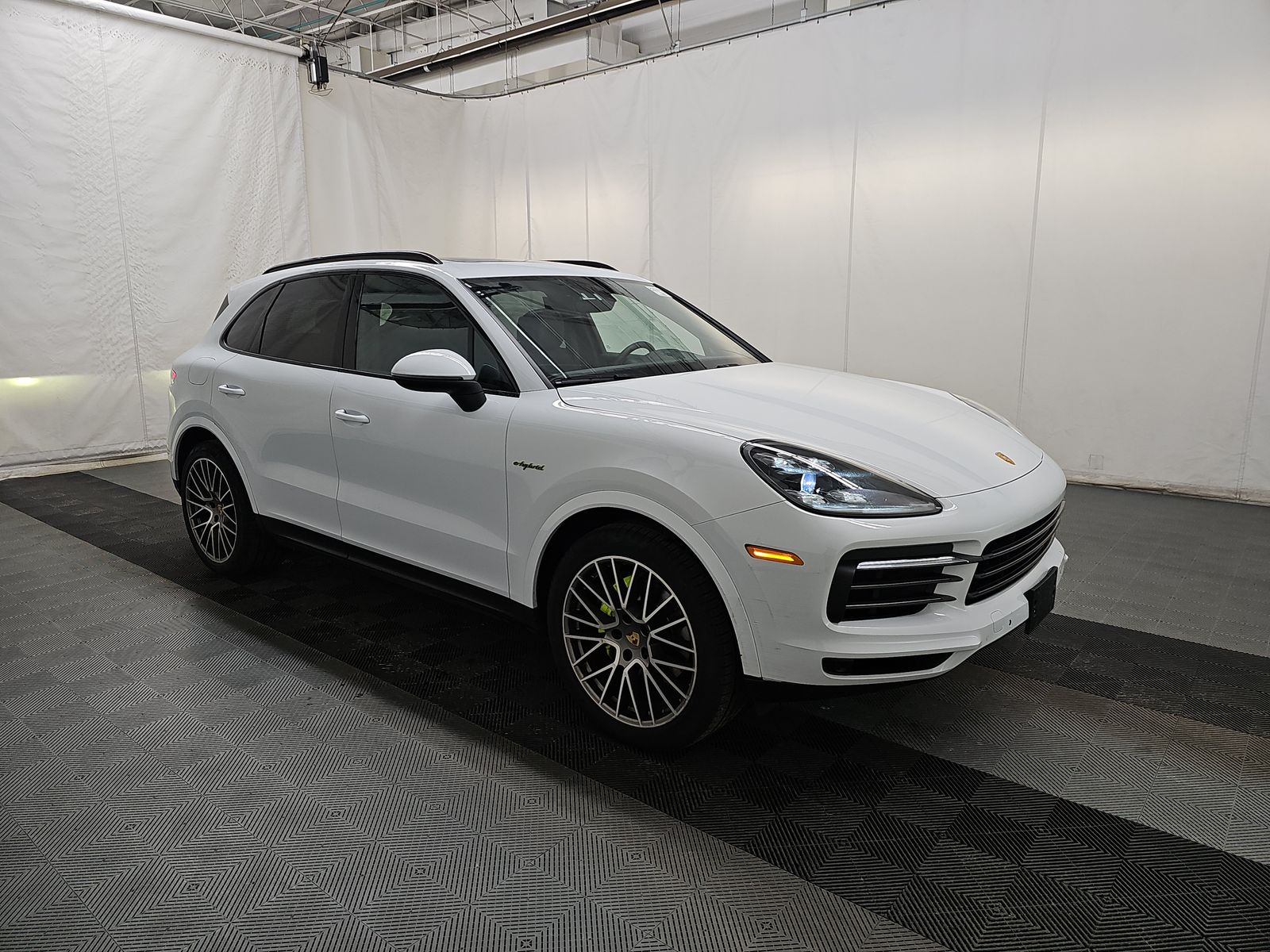 2023 Porsche Cayenne E-Hybrid Platinum Edition AWD